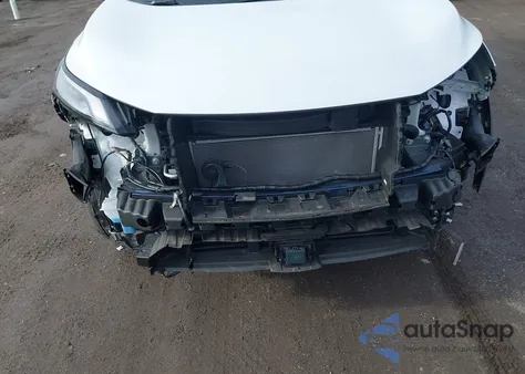 2025 Nissan Rogue Sv Intelligent Awd z USA, uszkodzony, nr VIN 5N1BT3BB7SC832464